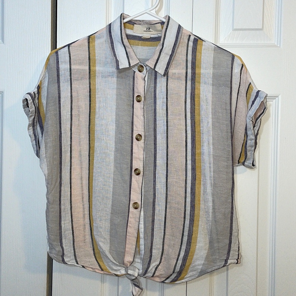 Tread & Supply Front Tie Top